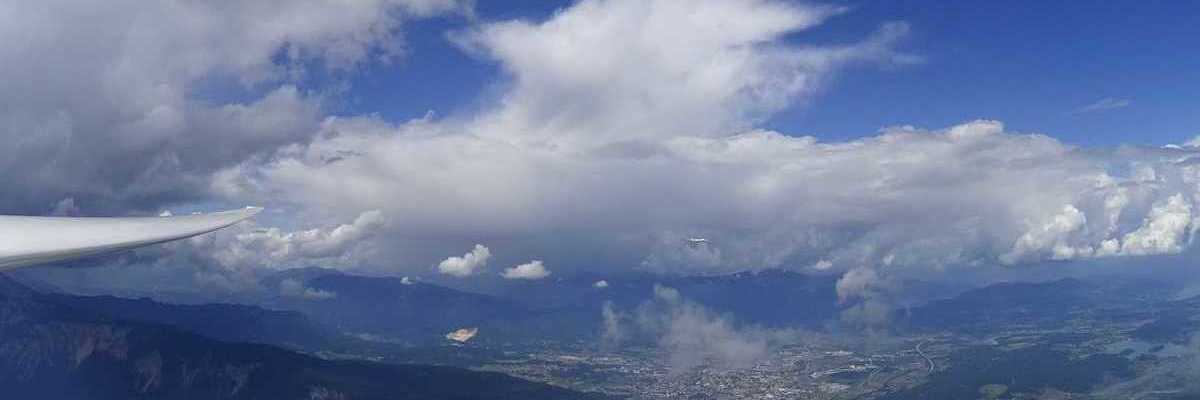 Flugwegposition um 12:13:47: Aufgenommen in der Nähe von Gemeinde Arnoldstein, Arnoldstein, Österreich in 2219 Meter